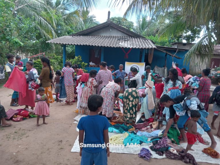 Donate clothes to Sri Lanka with Vanni Hope
