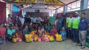 Vanni Hope providing emergency food packs to families displaced by landslide and flooding in Ampanpitiya Kegalle District