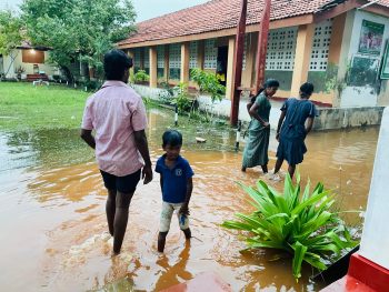 Vanni Hope delivering emergency flood relief to 40 displaced families in Pungudutivu Village after Cyclone Ditwah