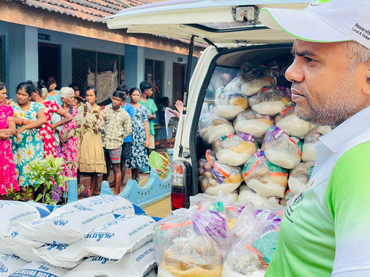Emergency food relief provided by Vanni Hope to 45 families sheltering at Kili Murugananda Primary School in Murasumoddai, Kilinochchi District
